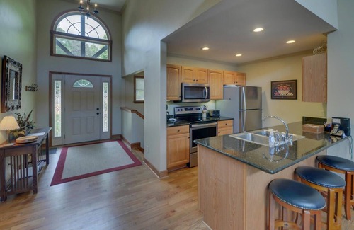 Clarkesville House | Beautiful Lake Burton Lakefront Home