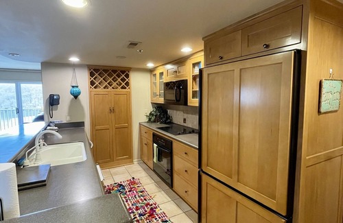 Osage Beach Condo | Beautiful lake front condo in perfect location by land and water. Boat Slip.