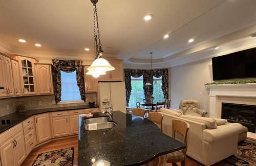 Milford House | Beautiful lake front home on Lake Camelot.