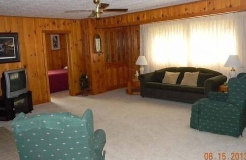 Elcho House | Beautiful Lake Front Home - Elcho, WI
