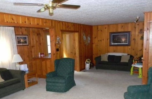 Elcho House | Beautiful Lake Front Home - Elcho, WI