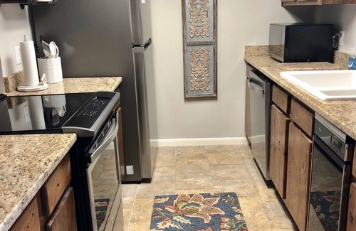 Lake Hamilton Condo | Beautiful Lake Hamilton Condo with Lake View on Hwy 7 South