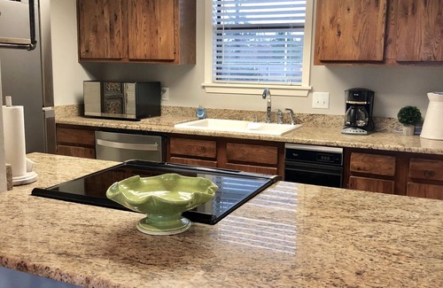 Lake Hamilton Condo | Beautiful Lake Hamilton Condo with Lake View on Hwy 7 South