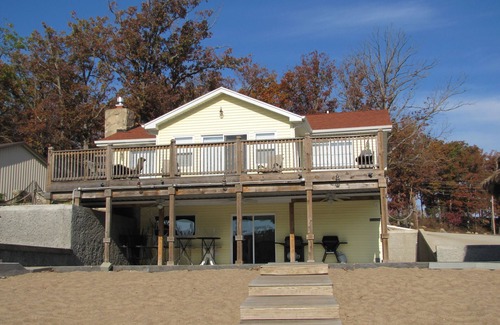 Sunrise Beach House | Beautiful Lake Home On Cannonball Beach At Captain Ron's #28