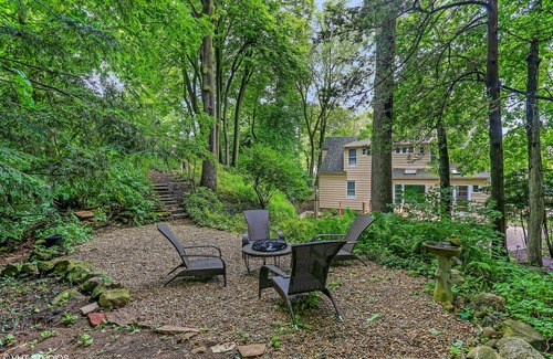 Michiana House | Beautiful Lake Michigan Beach House Near Beach only 1 hr 15 mins from Chicago