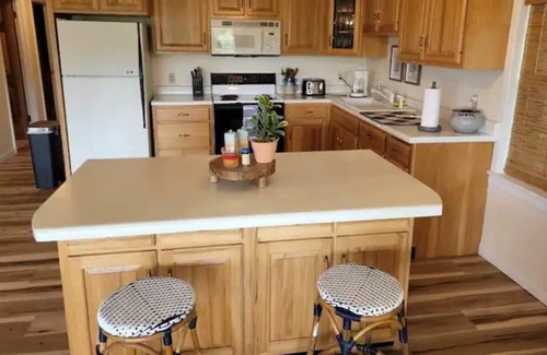 Russell Springs House | Beautiful Lake Home at Lake Cumberland