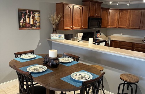 Alexander City Condo | Beautiful Lake Views