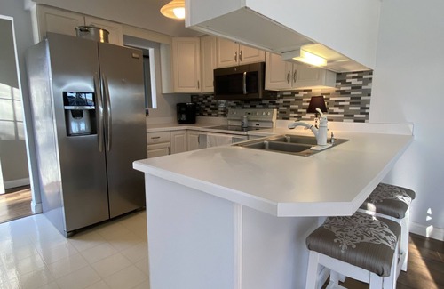 Coldwater House | Beautiful Lake View IYopawa Island Home. Backs up to Golf Course