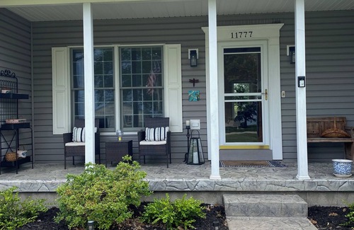 North East House | Beautiful lake view home nestled in the vineyards of North East Pa.