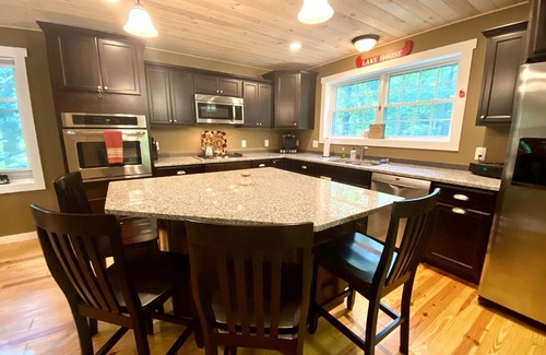 Gilford House | Beautiful Lake Winnipesaukee/Gunstock retreat