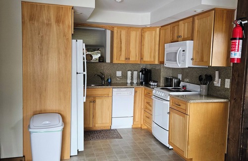 Alton Bay House | Beautiful Lake Winnipesaukee Waterfront!