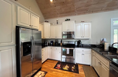 Hiawassee House | Beautiful, Lakefront house deep water, dock, firepit,kayak, canoe, fishing
