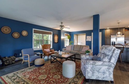 Seal Cove House | Beautiful lakefront home on Seal Cove next to Acadia National Park