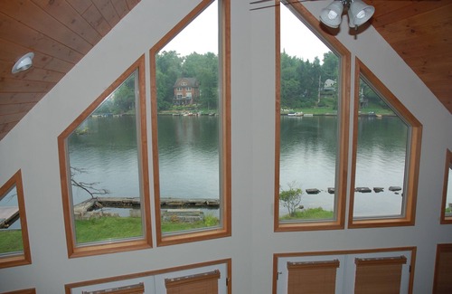 Lake Harmony House | Beautiful Lakefront Home - Hot Tub, Sauna, Pool Table