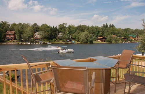 Lake Harmony House | Beautiful Lakefront Home - Hot Tub, Sauna, Pool Table