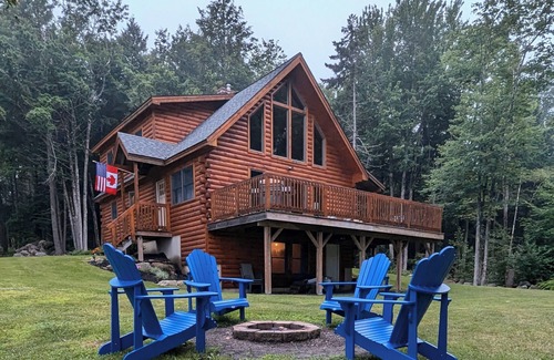 Ellsworth House | Beautiful Lakeside Log Home near Acadia National Park - Kayak, Canoe, Swim, Fish