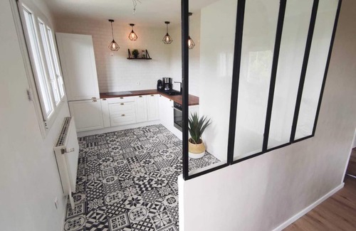 Auxerre Villa | Beautiful Large Villa Indoor Pool 1h Paris full privacy Gite Auxerre Chablis