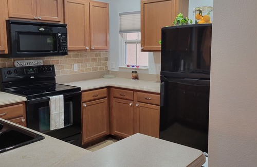 Braden River House | Beautiful like new tree house townhouse 3 balconies you will love convenience !