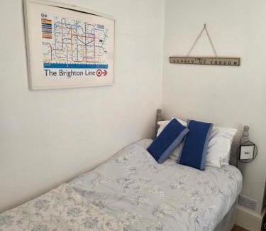 Brighton Apartment | Beautiful little Brighton Townhouse