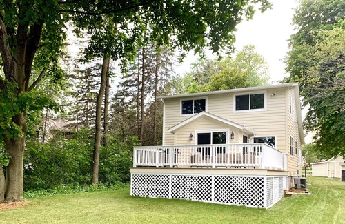 West Bend House | Beautiful Little Cedar Lakefront Home