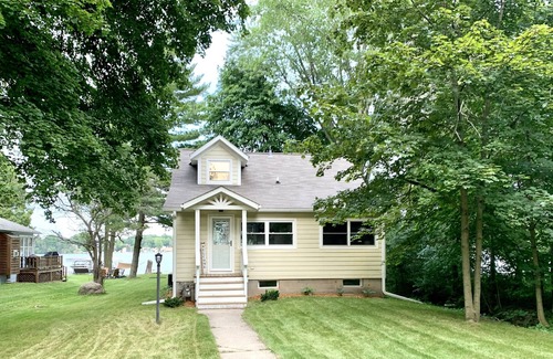West Bend House | Beautiful Little Cedar Lakefront Home