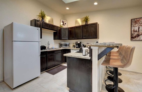 Medford House | Beautiful Loft Apartment w/Views in Medford, OR!