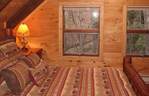 Apple Ridge Cabin | Beautiful Log Cabin secluded in the mountains of Blowing Rock