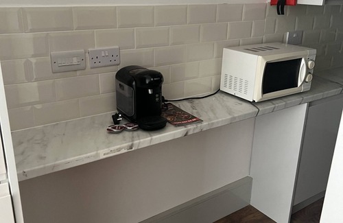 Coventry Apartment | Beautiful lovely one bedroom ensuite