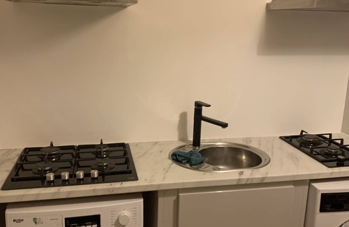 Coventry Apartment | Beautiful lovely one bedroom ensuite