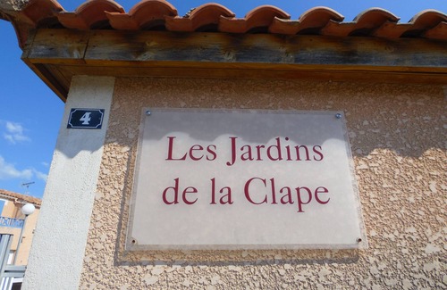 Narbonne-Plage House | Beautiful, lovingly furnished holiday home near the beach with sea views