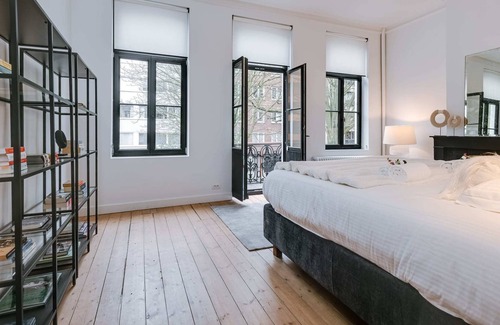 Kortrijk House | Beautiful luxurious mansion with several terraces