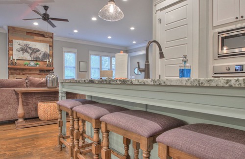 Green Hills House | Beautiful Luxury Home Near 12th South w/Front Porch and Deck