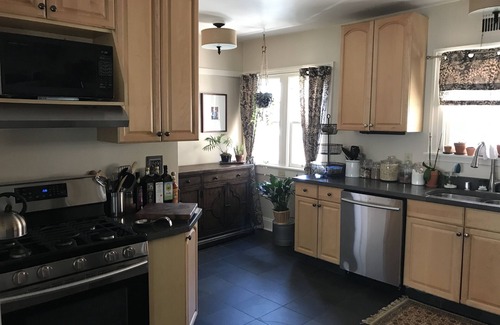 Shorewood Hotel | Beautiful Luxury Suite A Shorewood Home