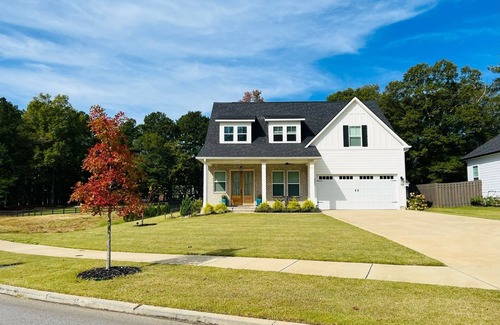 Evans House | Beautiful Masters Rental - 4 bedroom and 4.5 bathroom House