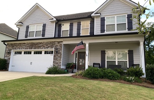 Augusta House | Beautiful Masters Week Rental w/hot tub