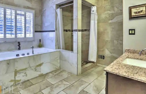 Marietta House | Beautiful Million Dollar Mountain view
