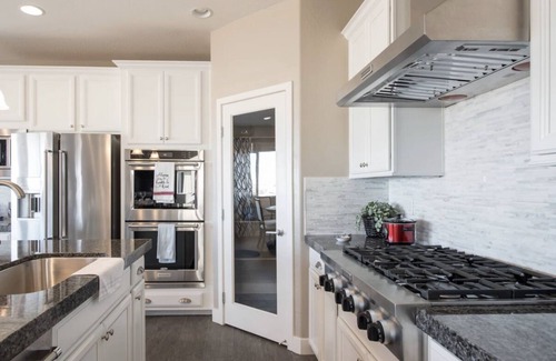 Spring Valley House | Beautiful Model Home in the heart of Las Vegas
