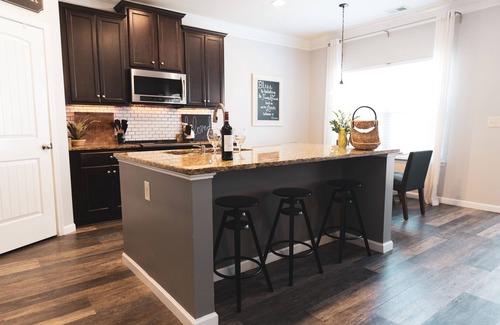 Lebanon House | Beautiful Modern 3 Bedroom Home in Woodstock, GA