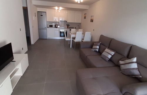 El Medano Apartment | BEAUTIFUL MODERN APARTMENT WITH HEATED POOL !