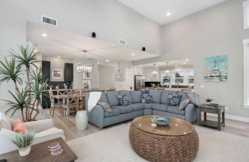 Corolla House | Beautiful Modern Beach House for Large Family Vacations with Incredible Views for an Unforgettable Coastal Getaway in Corolla, North Carolina