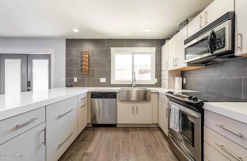 Casa Granada Townhouses Condo | Beautiful Modern Condo Walking Distance to Old Town Scottsdale