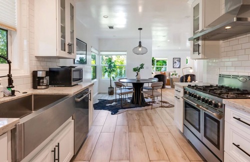 North Hollywood House | Beautiful, Modern Studio City Pool Home