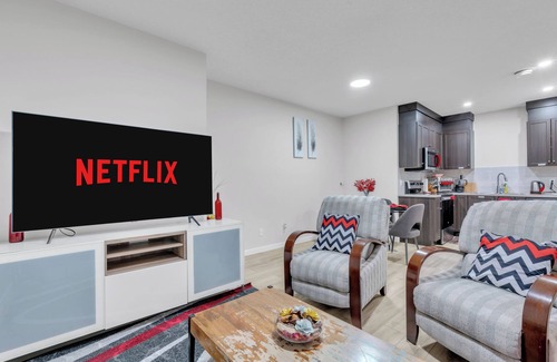 Southeast Calgary Apartment | Beautiful Modern Unique Suite