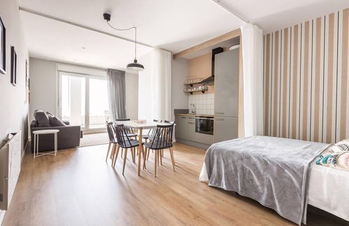 Fazouro Apartment | Beautiful, modern vacation apartment directly by the sea!
