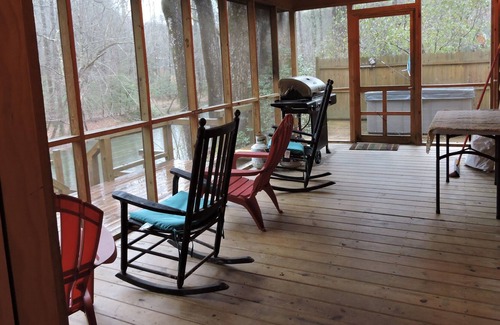 Cleveland Cabin | Beautiful mountain home with Hot tub, deck right up to riverfront.