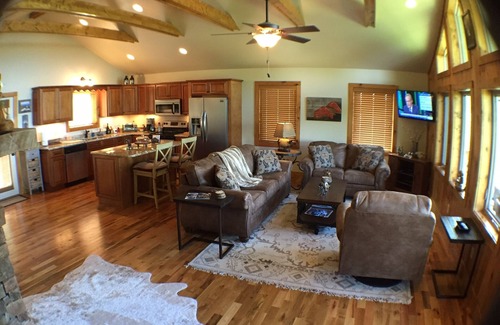 Boone House | Beautiful Mountain View’s with perfect location.
