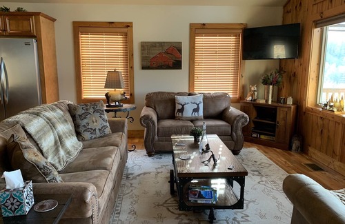 Boone House | Beautiful Mountain View’s with perfect location.
