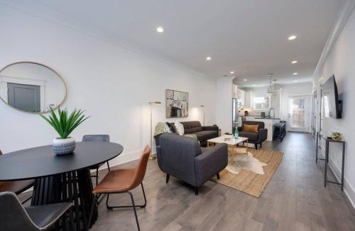 Charlotte Park House | Beautiful Music City Townhome Great Location