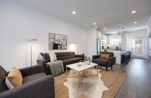 Charlotte Park House | Beautiful Music City Townhome Great Location