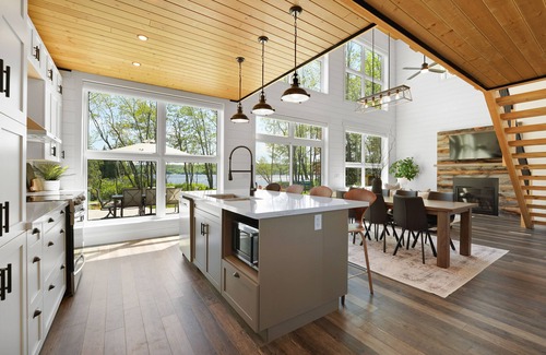 McMurrich/Monteith Cottage | Beautiful Muskoka Cottage Lakehouse near Huntsville with Sauna